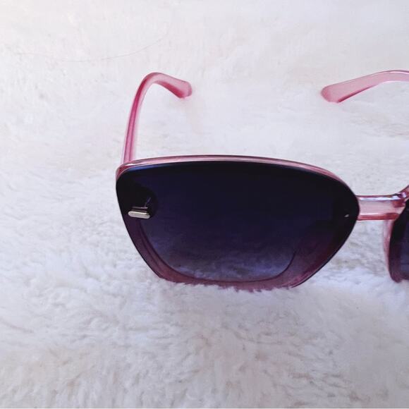 Giselle Black & Pink Oversized Cat Eye Sunglasses - Picture 3 of 10